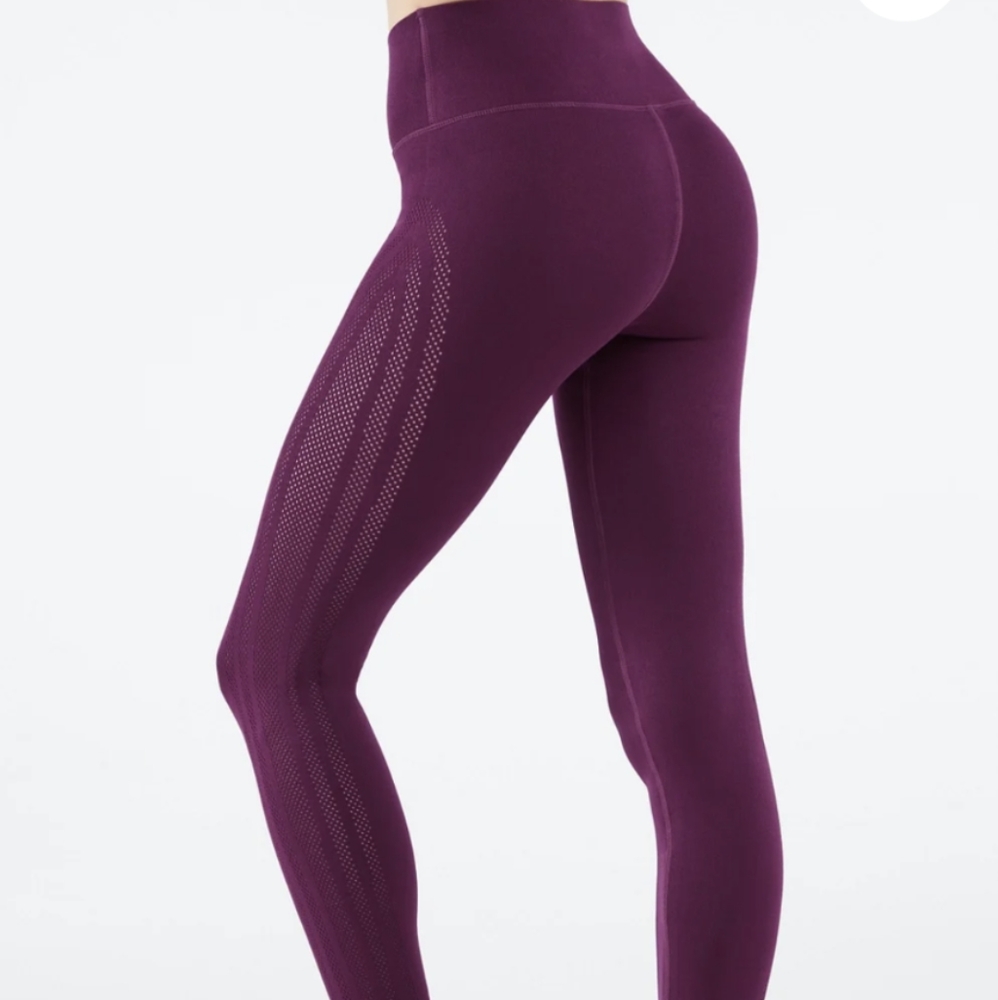 Fabletics High waist leggings Dark Plum XS NWT